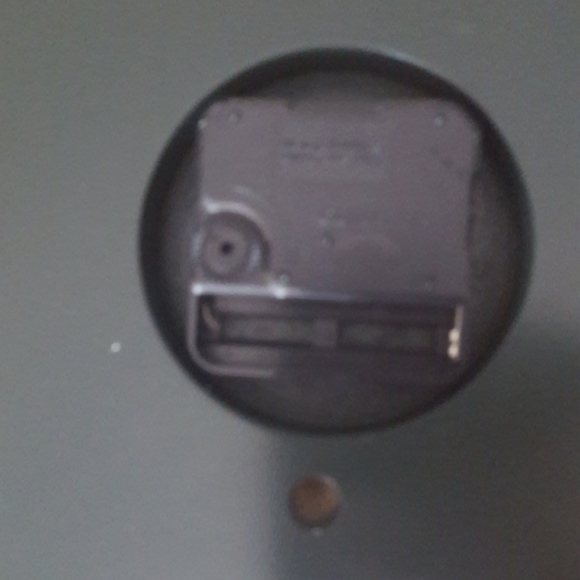 Thomas Kinkade clock - Picture 3 of 4